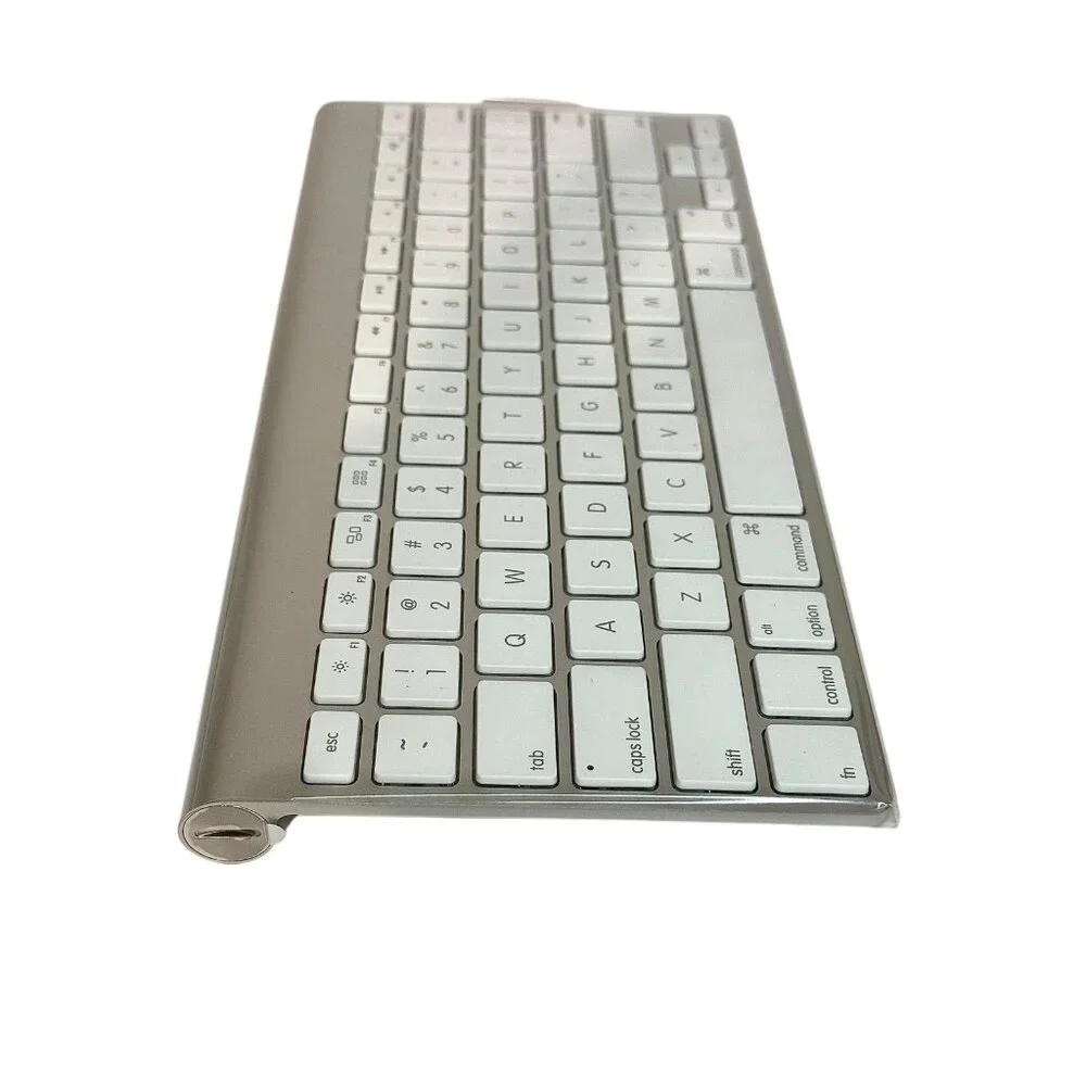 Apple Wireless Keyboard A1314 MC184LL/B Bluetooth Aluminum Keyboard-Original Box